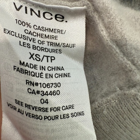 Vince 100% Seered Cashmere Sweater Womens XS Relaxed Raglan Crew Knit Designer - Picture 8 of 9